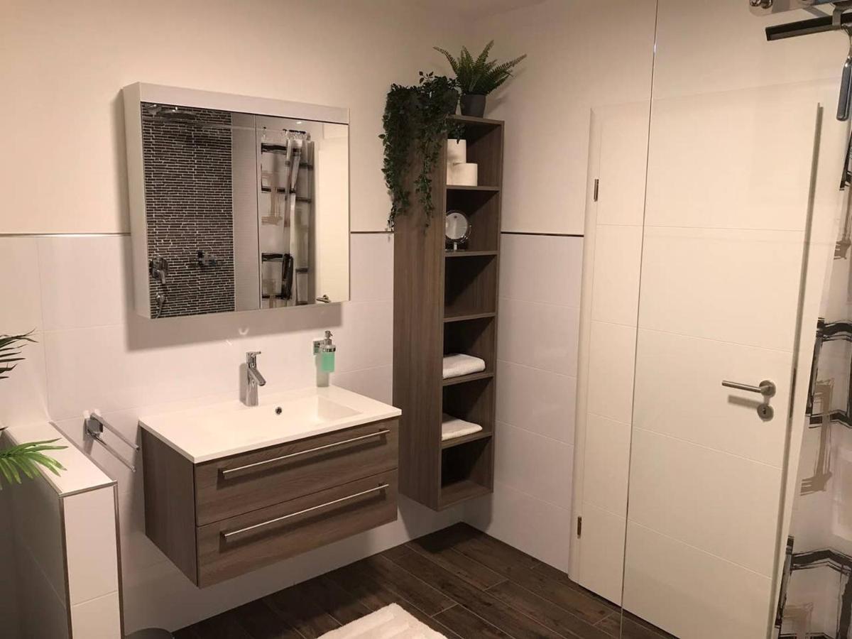 Ferienwohnung Jobst - Ruhig Mit Blick Ins Gruene Nittenau Bagian luar foto